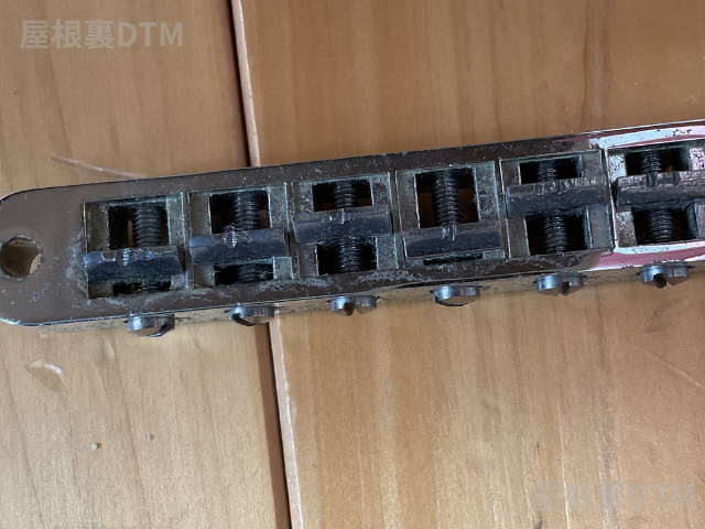 ギターブリッジサビ落とし