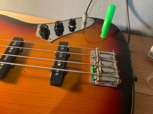 ベース