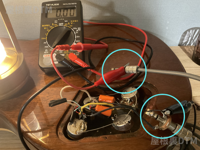 プラグジャック断線確認中テスター